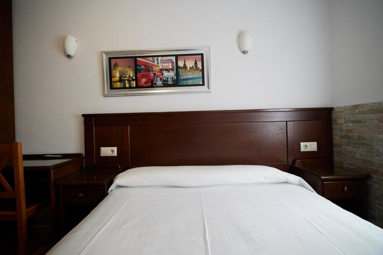 Pension Serafin Avilés Exterior foto
