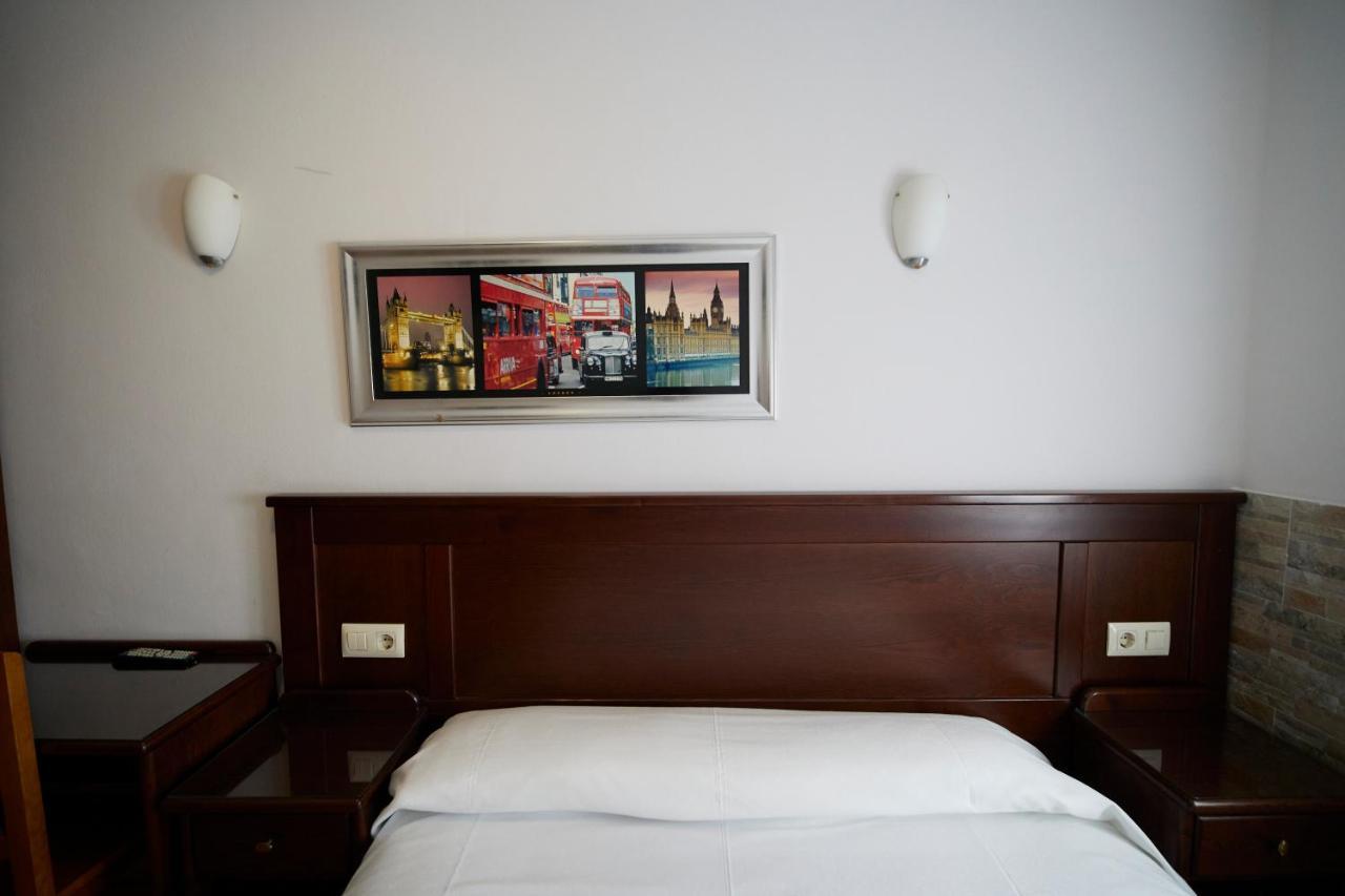 Pension Serafin Avilés Exterior foto
