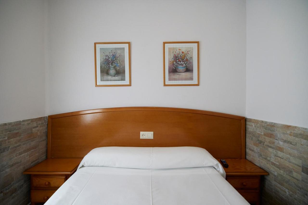 Pension Serafin Avilés Exterior foto